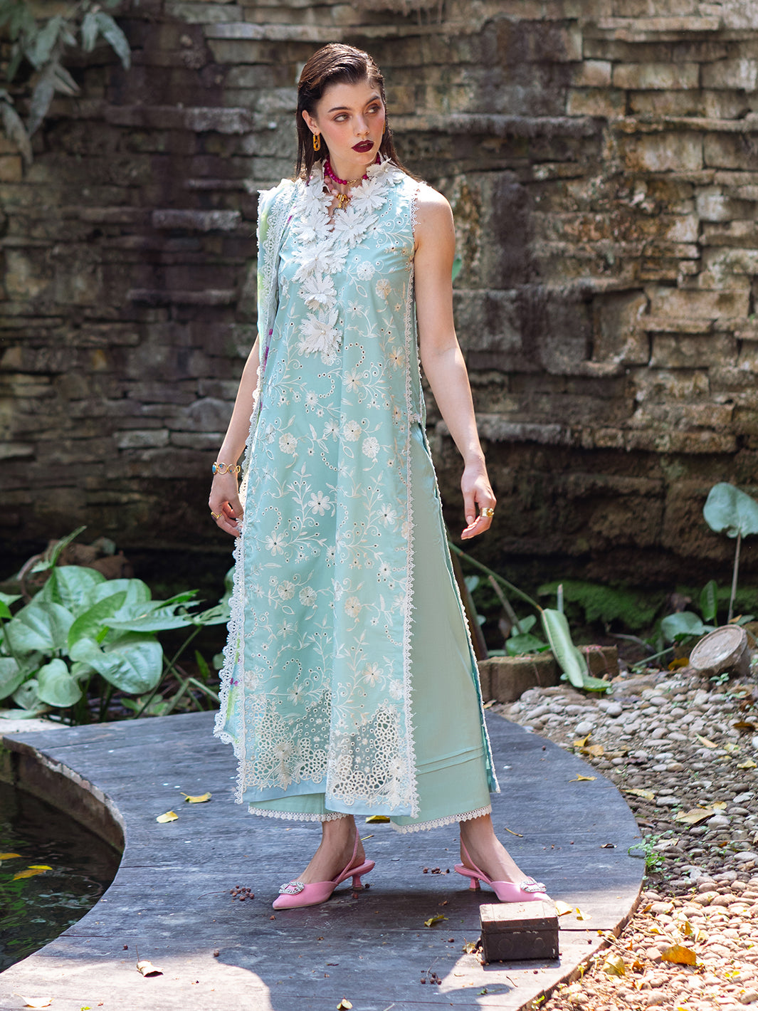 Roheenaz | Whispered Florals | Lily Drift main image 0