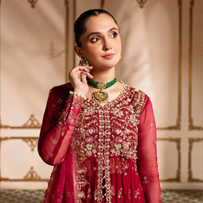 women wearing a modern fashion suit by Roheenaz