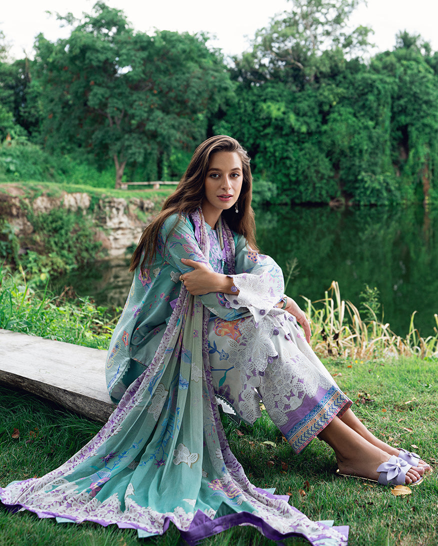 Jazmine Haze. - Roheenaz