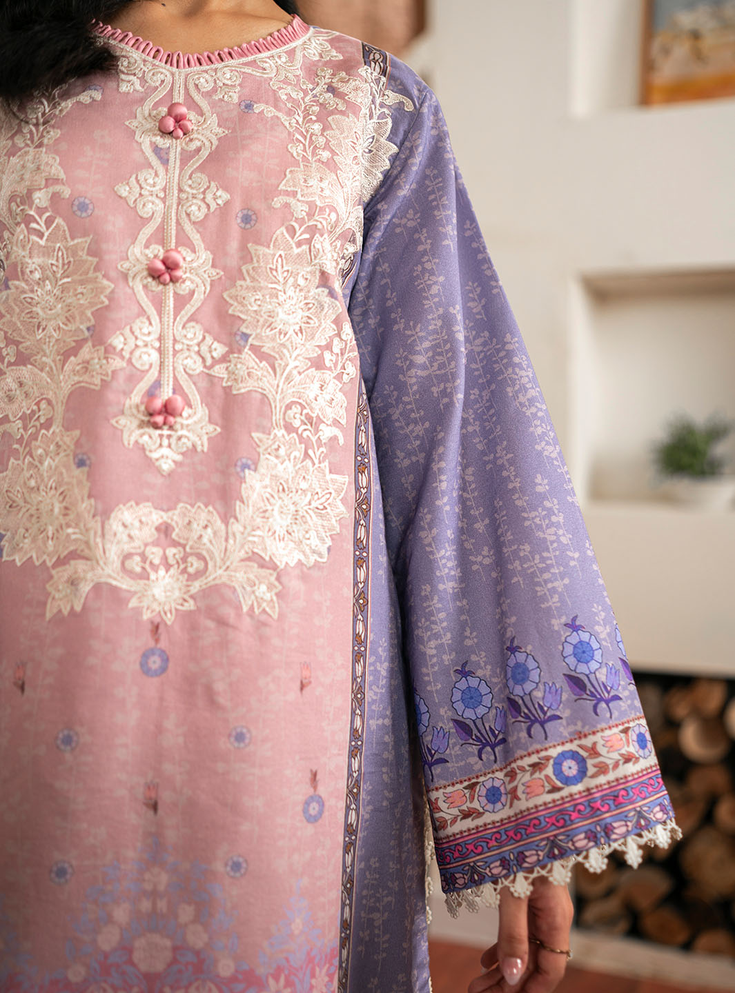 Winter Collection 2025 - Unstitched Winter Dresses For Women Roheenaz Winter Collection 2025 - Unstitched Winter Dresses For Women Roheenaz