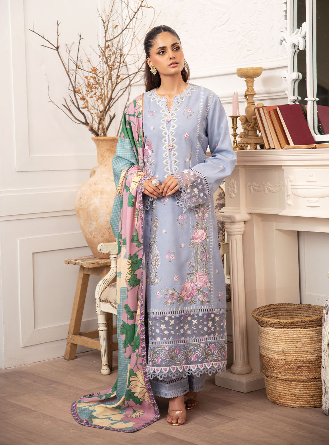Raya - Roheenaz