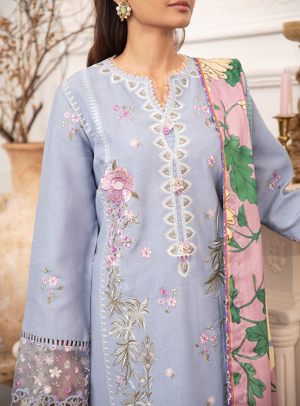 Raya - Roheenaz