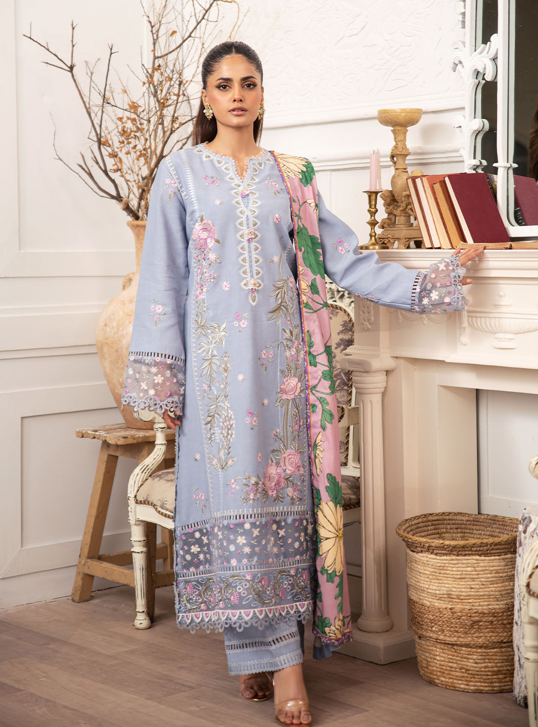 Raya - Roheenaz
