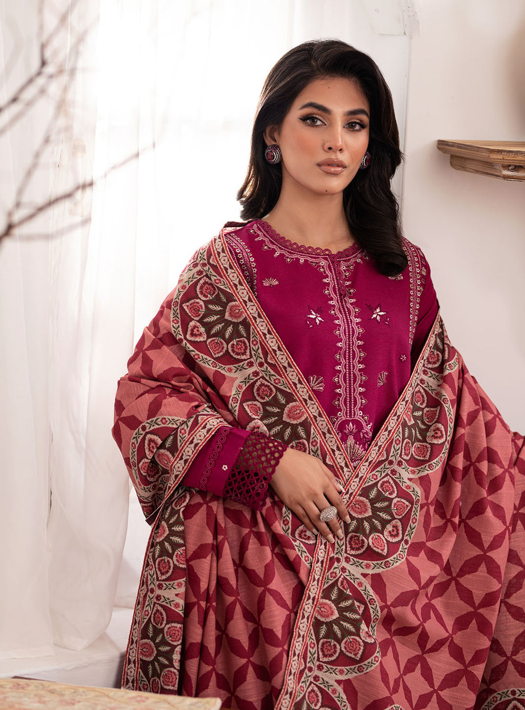 Yana - Roheenaz