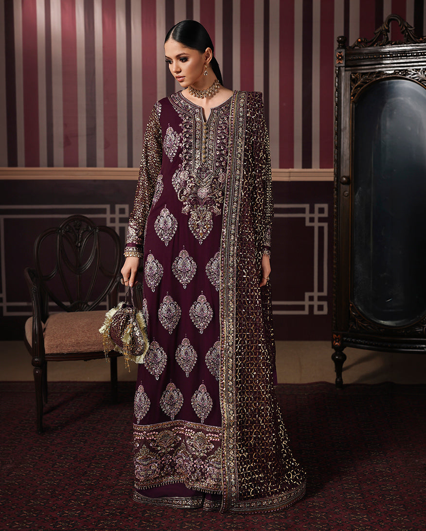 Regal Charm