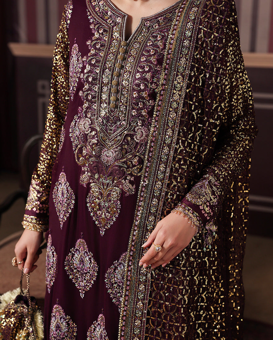 Regal Charm
