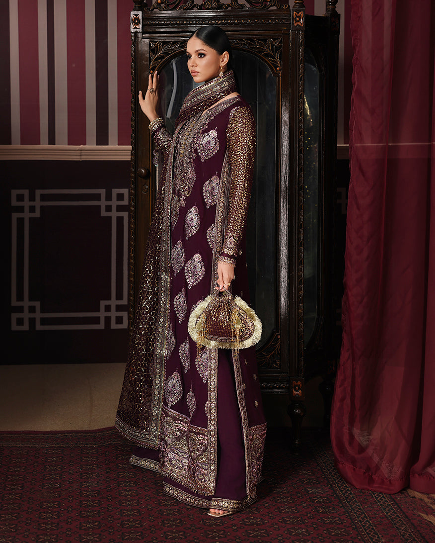 Regal Charm
