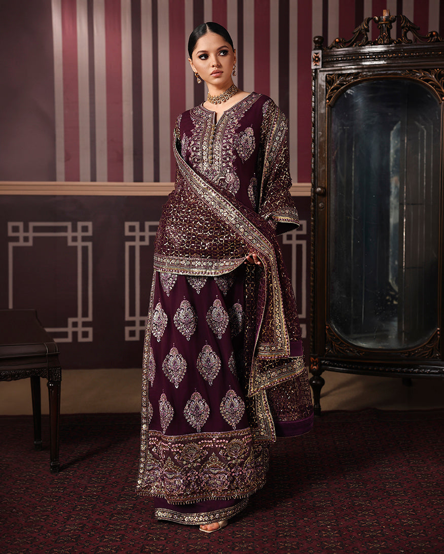 Regal Charm