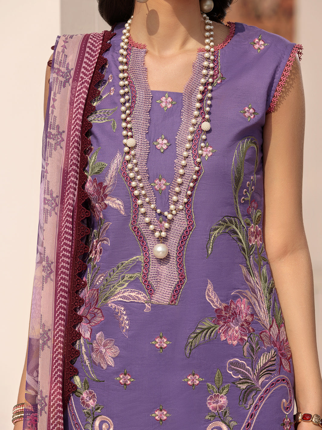 RNZ22S-08B - Roheenaz