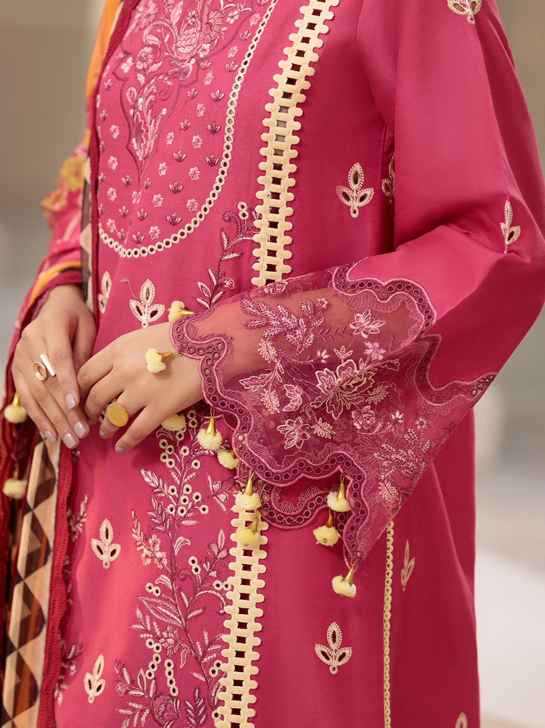 RNZ22S-02B - Roheenaz