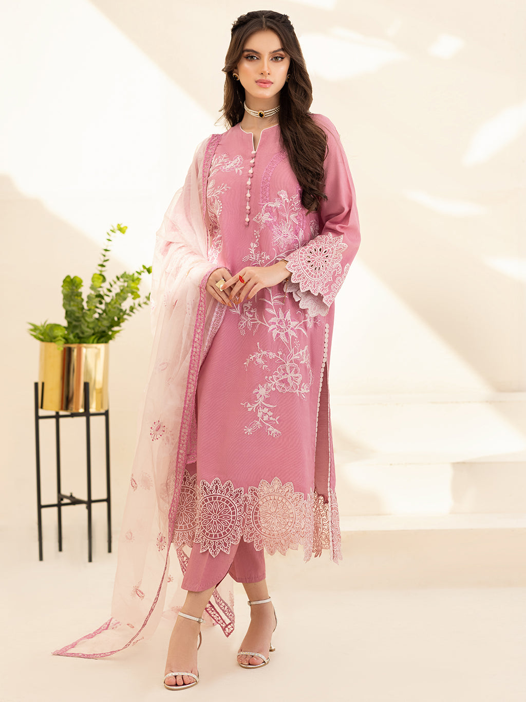 Crystal | 3 Piece - Roheenaz