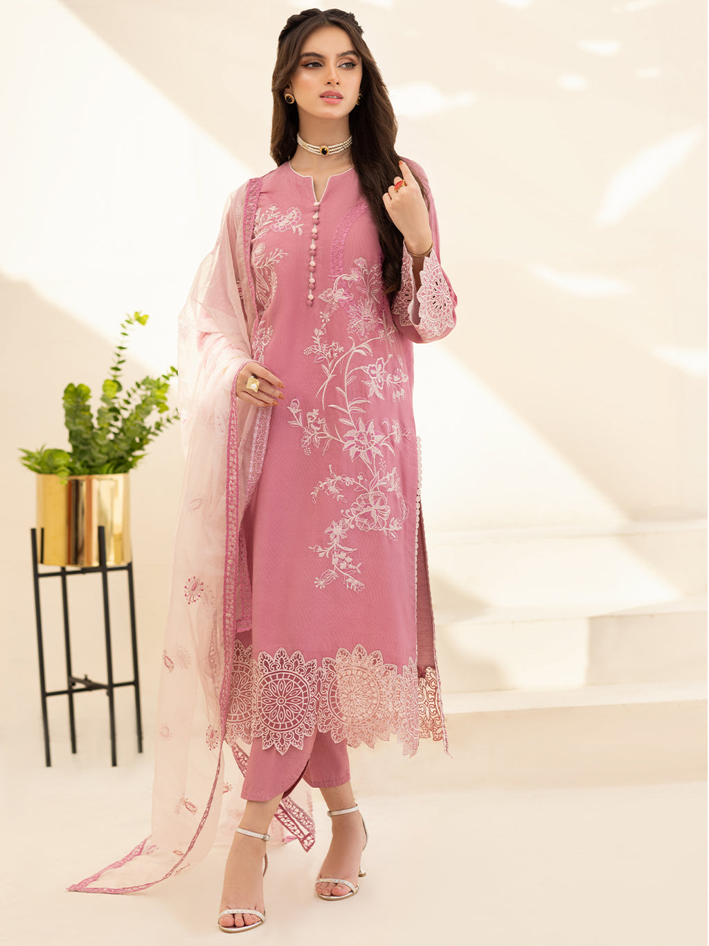 Crystal | 3 Piece - Roheenaz