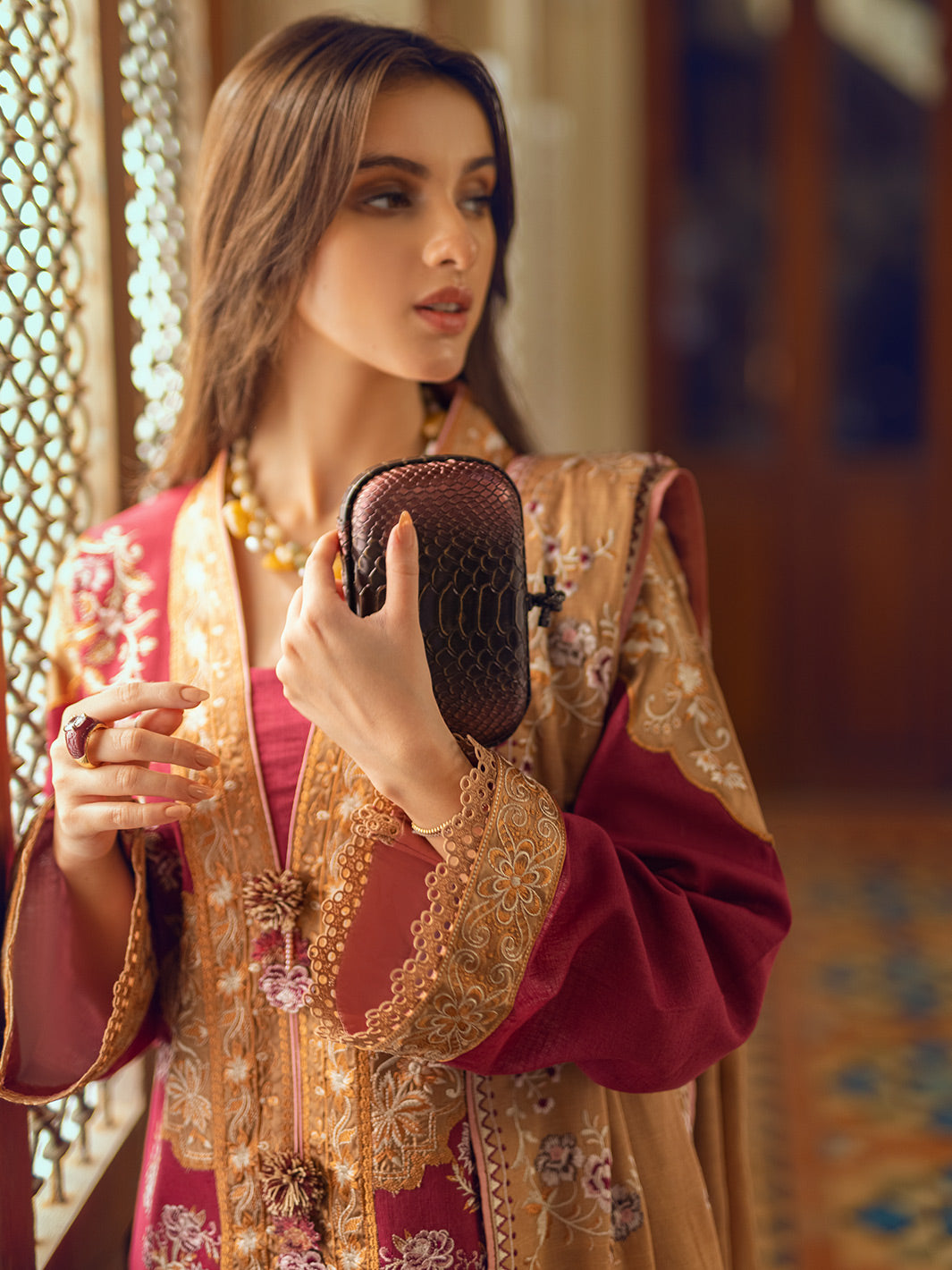 Daneen - Roheenaz