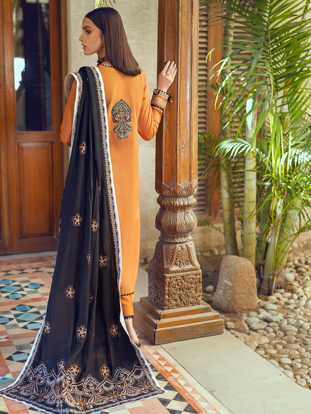 Henna - Roheenaz