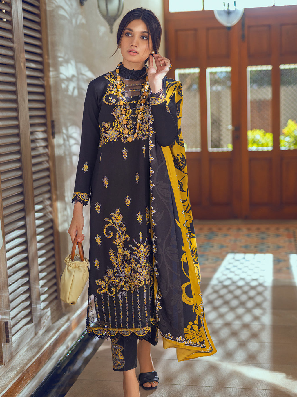 Manal - Roheenaz