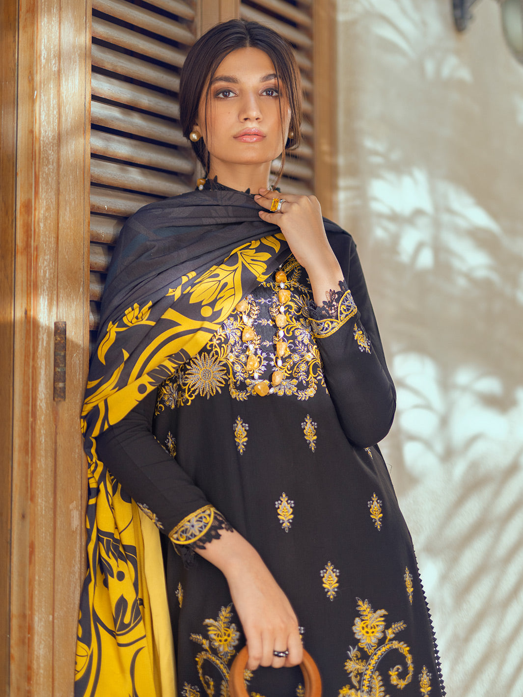 Manal - Roheenaz