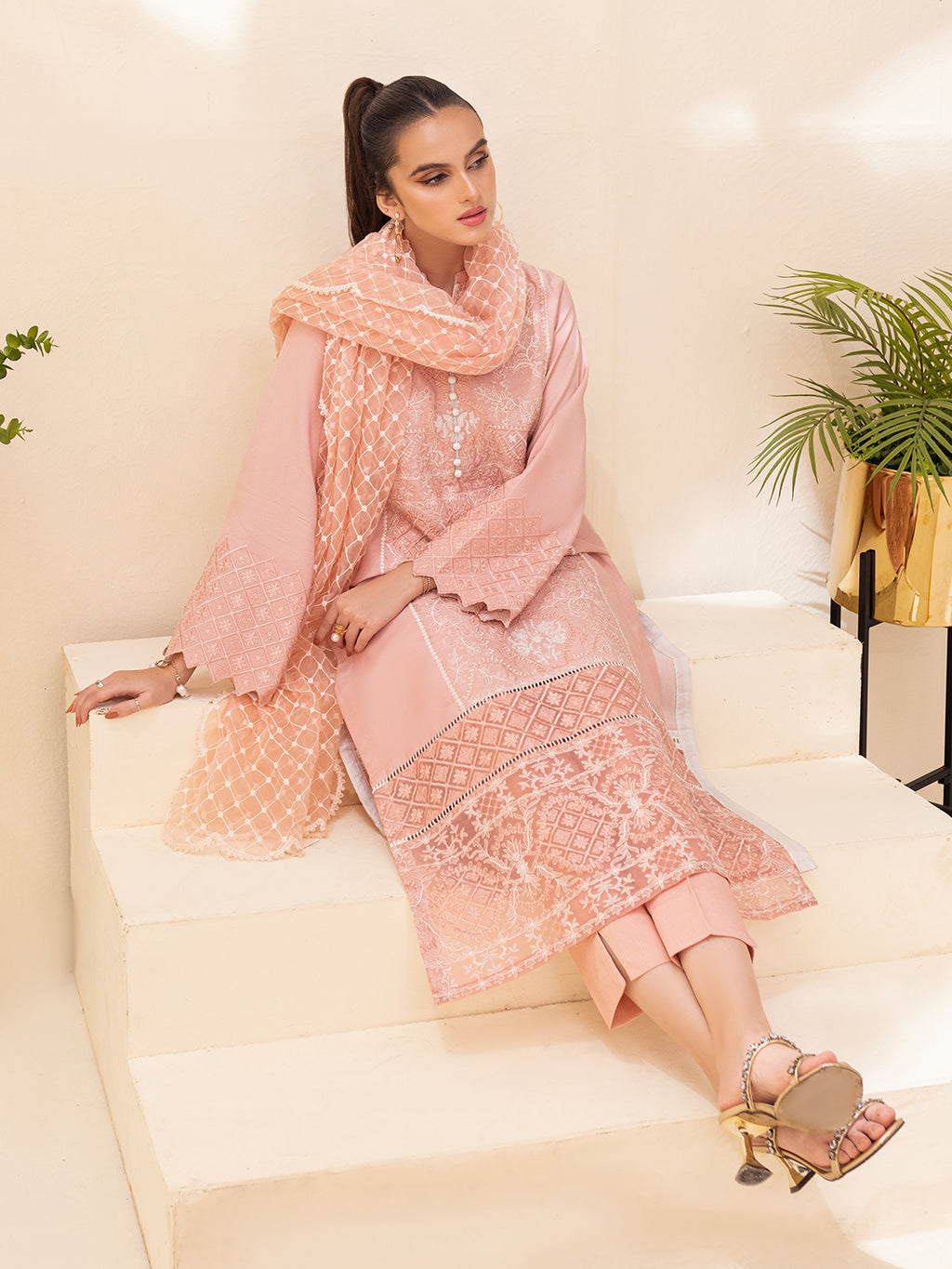 Rose | 3 Piece - Roheenaz