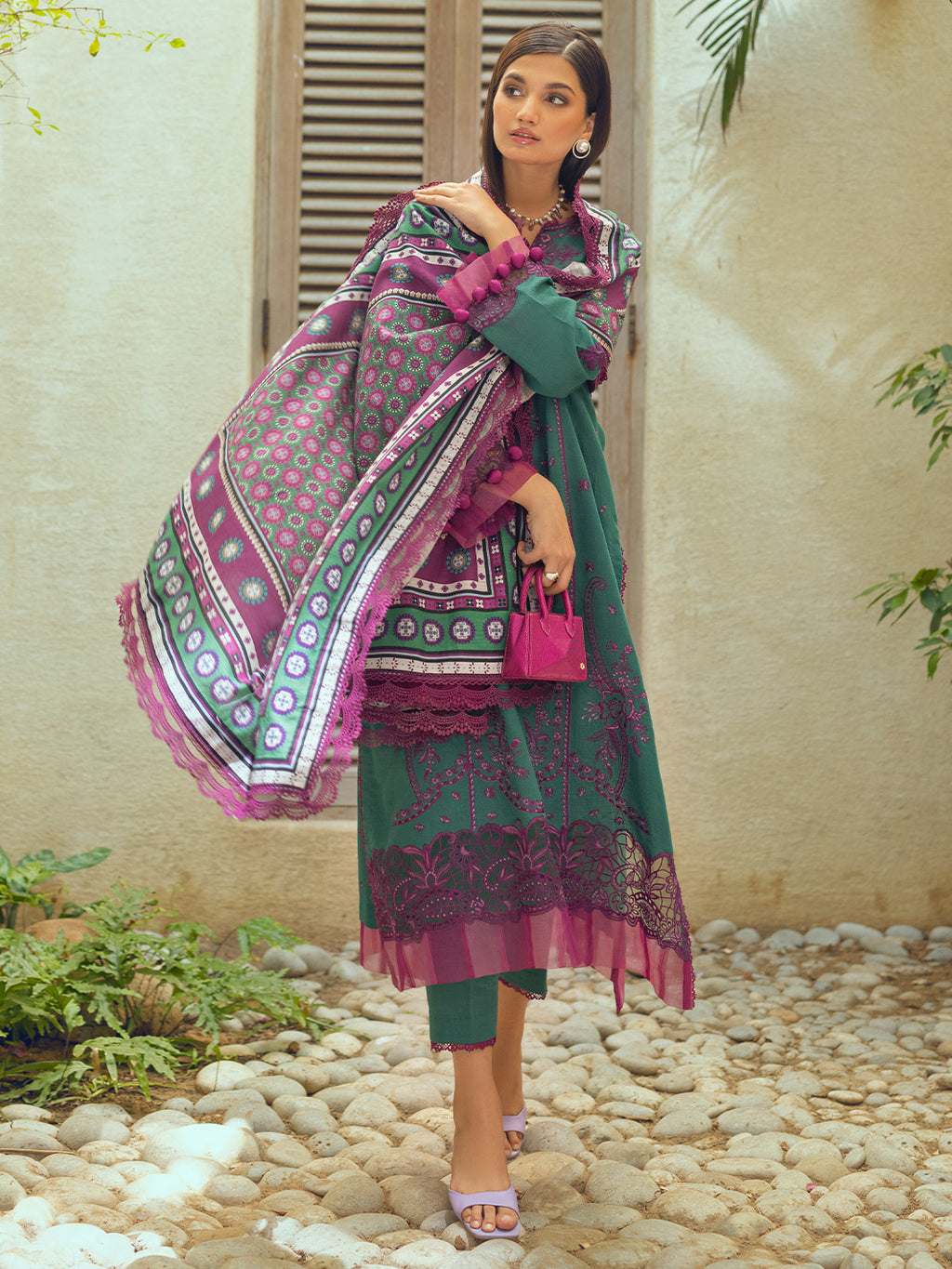 Shaina - Roheenaz