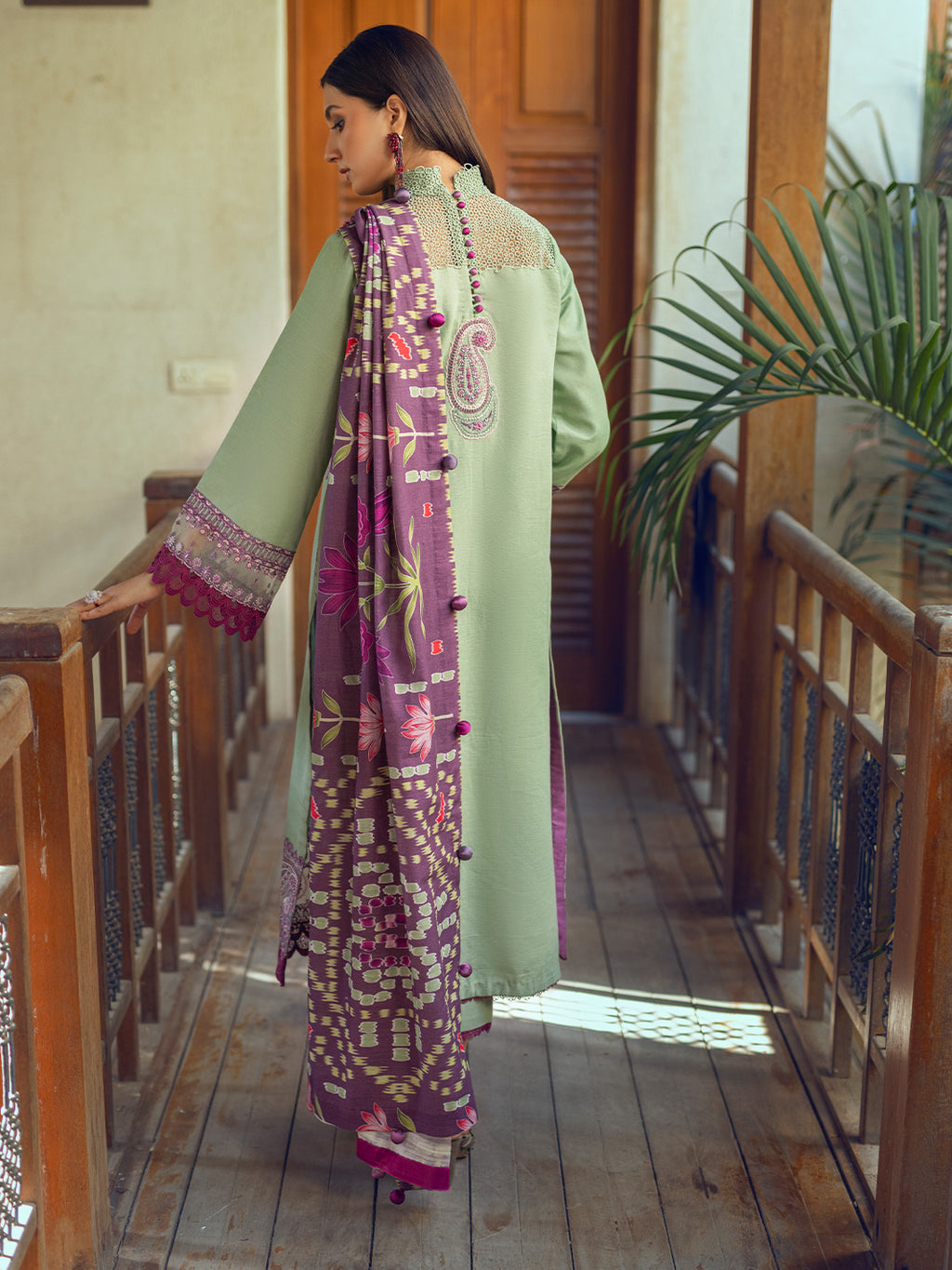 Huma - Roheenaz