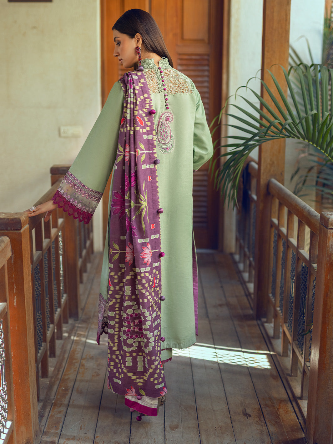Huma - Roheenaz